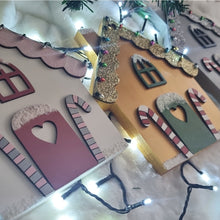 Load image into Gallery viewer, Gingerbread Houses