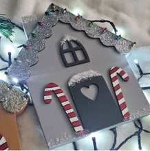 Load image into Gallery viewer, Gingerbread Houses