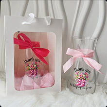 Load image into Gallery viewer, Personalised Vases

