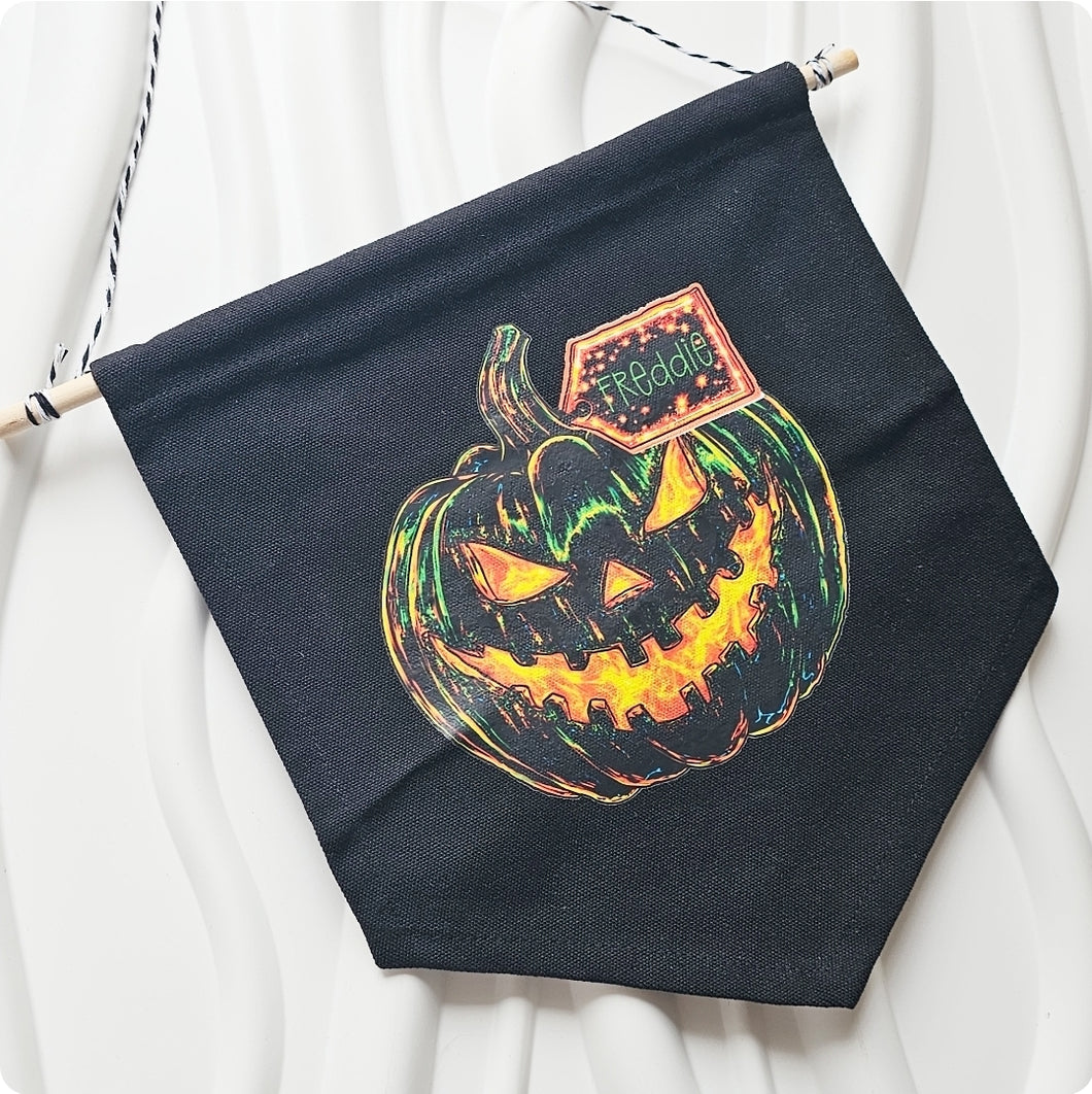 Hanging Wall Pennant