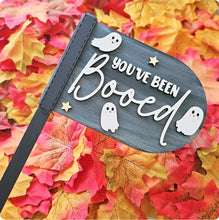 Load image into Gallery viewer, Halloween Crates &amp; Flag

