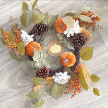 Load image into Gallery viewer, Halloween Wreath

