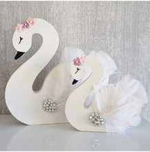Load image into Gallery viewer, Set of 2 Swans
